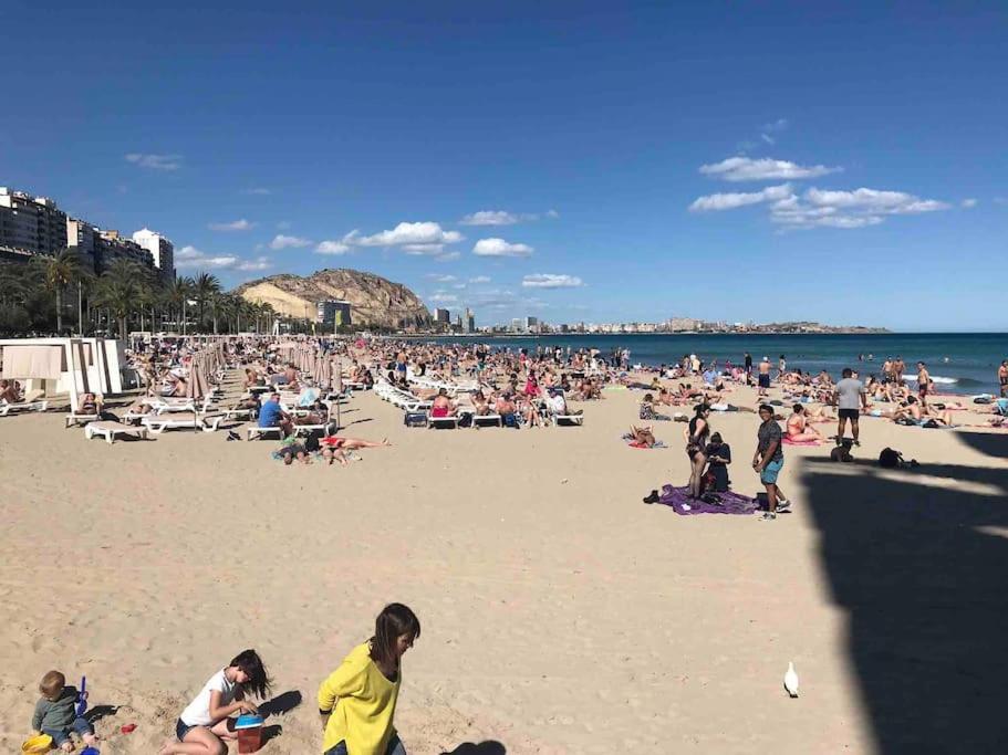 Apartamento Casco Historico , Playa Postiguet Alicante Eksteriør billede